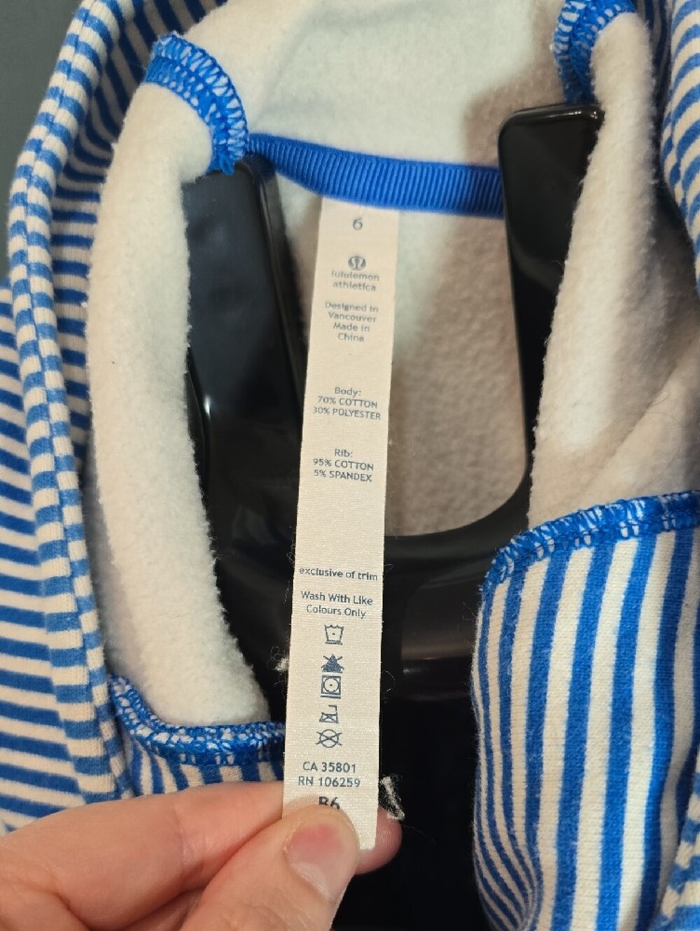 Lululemon Scuba Hoodie *Stretch
Slope Stripe Printed Polar Cream Beaming Blue 6 - Picture 2 of 8